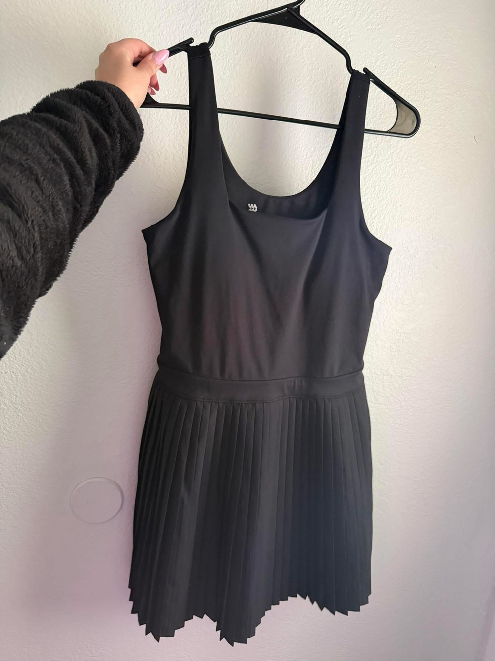 all in motion Black Sleeveless Pleated Mini Dress